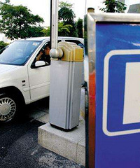 ����ĳС��ͣ���¹棺��ĩͣ�Ų����� ҲҪ�շ� ��