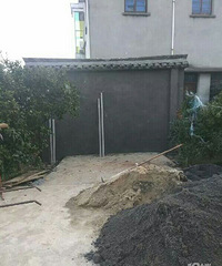 �����л��˼�����ط�����һ��ǽ����˵�Ƿ�ˮǽ������