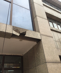 �Ż��ˣ�̧ͷһ�� �컨��Ĵ�ש��Ҫ�������ˣ�