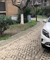 �ع�ĳ������˾�������Ӷ�ס����· 20����û�����Ƴ�