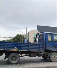 ���ƴ������ײ�����г� ���г���������Ѫ��