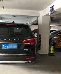 �ع⣡��������û��ͣ��λֱ�Ӻ����˼ҳ�ǰ�� ����ֱ��׳��