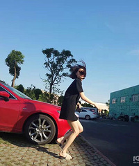 ������Ů�����ڼ���