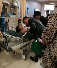 ��ҹ����һ�ưɾ������ͻ������� ҽ������ȥ�Ϻ�