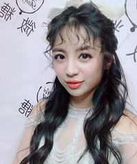 ��Ů��ױ��ϲ����