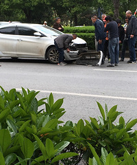 ����·һ�����ı��ոܱ�ײ���ˣ����ѣ�������������