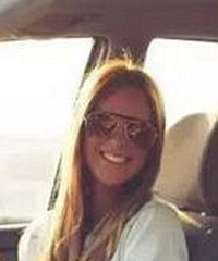 �Ϲ���Ůͬ��������ʻ ȴ����������