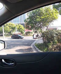 ������·�����д��§��һ�����ڵ���ʹ�� �Ա��ǽγ��͵�ƿ��