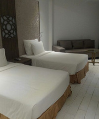 ȥѿׯ���� ���Ϻ����蹫���ľ��뿪һ��Сʱ ���Ĵ�������Ǯ