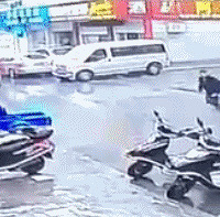 �����Ƶ���ˣ�����δ����ѧ��ײ��·��