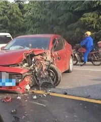 �������еĺ�ɫ�γ���������Ŷ���һ����Сʱ��