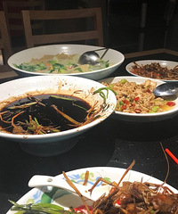 ��Ի� һ���˸���һ���ͱ�Ϻ��