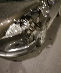 Ů���������ӽ�֫�����˴�����ҹ���� һ�����ڵ�ƿ�����б�ײ��