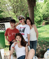 ��һ���˺��ۣ���ѡ���˶���һ��