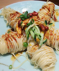 二探杉杉老屋时光 味道不错 竟然还有一道菜叫灭火器!