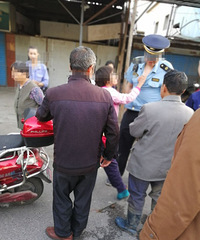 ���۳ǹܣ�һ���类Ů̯����ס���첻�� ����������