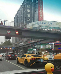 �˰۰�·�� ��ʮ���곤����ֽ�����������������ǰ����