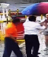 ����ĳС�������� ������ҵ��ΧŹ��