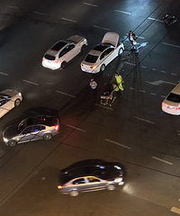 ���󷢸����γ����ƿ������������ײ ���ɢ��һ�أ�