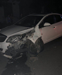 С�����濨��ײ��С�γ� С�γ������ײ�����ˣ�