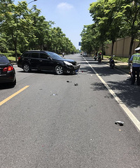 ͻ����SUVΥ���ͷ Ħ�г�˾���������� ��Ƥ���ˣ�