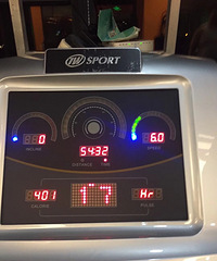 �������˶� ��ƴ��ʳס�е�ʱ����ƴ����˭�н������������塣