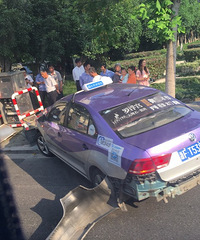 ���·�ڽ�����ײ�����ˣ��Ҷ��������ü����ˡ�����