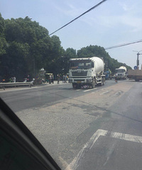 ����ͻ����������ƿ��������������ѹ ���˵�������