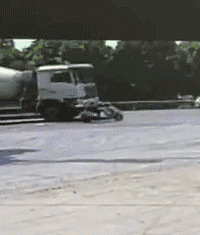 ��Ƶ������һ��ƿ��������ѹ˲��