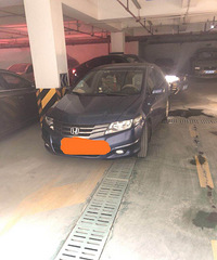 ���ʲ��ǲ�� �ѳ�ͣ�ڳ��ڹ��䴦