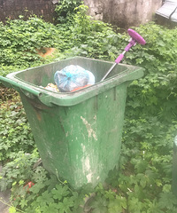 �Һ��Ǹ�������Ͱ