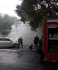 ͻ���������й����ֶ���һ���γ���ȼ��