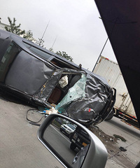 ������Ƶ������Ů˾��ֱ�б���ݳ�˲��ײ�� ��ʻ����ѹ�ɷ�����