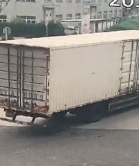 Ů˾��ֱ�б���ͨ˲��ײ�� ��ͷ����ѹ��