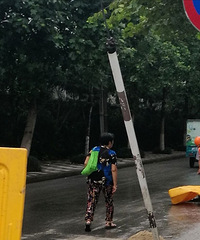 ��ƿ��Ҳ������ô��ֱ�Ӱѱ��˻�û�����ˮ��ȥ������