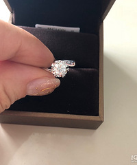 ���ڽ��� ����50����������� Tiffany �ĶԽ�