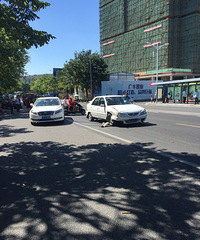 ��һҽԺ���Ź�����Ŧվ������ײ