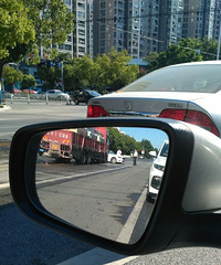 �����ͦ�󳵣�С���������ܱ�������