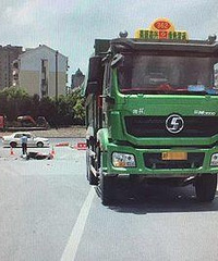 ������ѹ������30��Ů�ӣ���˵�����������һ��Ǳ���򡤡���