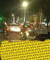 ���˿���ûǮ���ǡ��������˽�ͷ����Ħ���� ��������