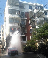 �����ˣ���������ײ��С������˨ ϲ����Ȫϴ����