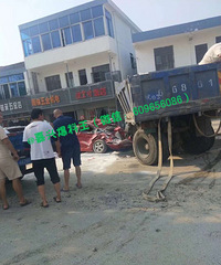 ͻ��������һ������෭ �Աߵ�С�γ�������ˡ�������