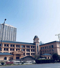 ����ĳ�½�Сѧ �൱�ߴ��ϣ�