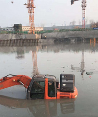 ����ĳ���ػ��ӱ����� ����ھ������ˮ��...