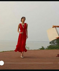 �о������ĳ����Ļ�ɴ�ղŽд�Ƭ �ҵ�ֻ������������ɫ