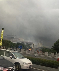 ��ʹ������·����ͻ����� ����һ���˱���������