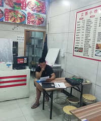 嘉兴江南大厦旁饭店转让