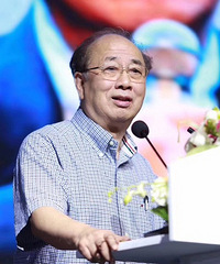 当前以灌输知识为主要目的的教育,只是把大