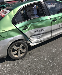 �����ˣ�����Ů�Ӹմ�ҽԺ�����Ϲ� ����·���ֱ�ײ��ҽԺ������