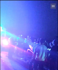 深夜突发!油车港附近汽车撞电瓶车 汽车逃逸了